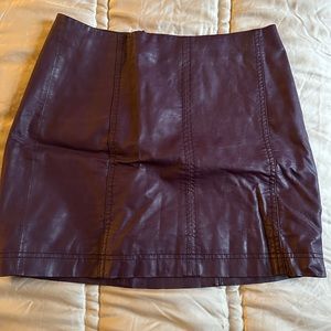 Free people Burgundy leather skirt -size 4